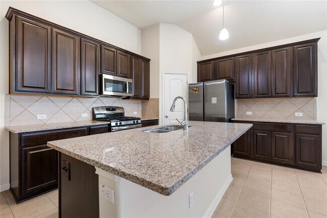 Building Photo - 2925 Scout Pony Dr