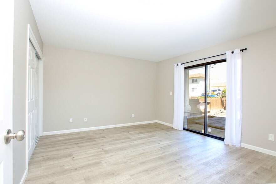 Building Photo - 506 S 14th St