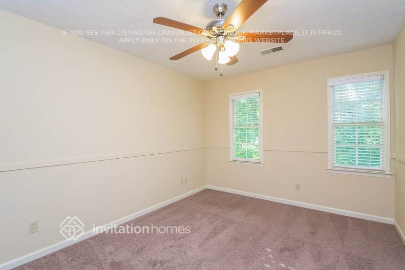 Building Photo - 3761 Apple Way