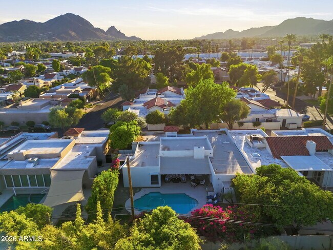 Building Photo - 7352 E Valley Vista Dr