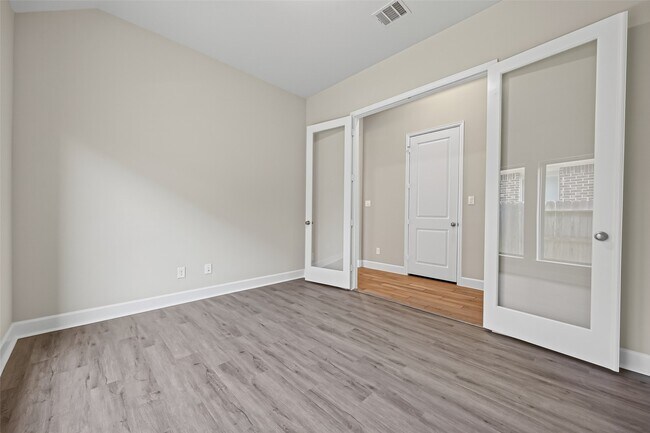Building Photo - 17371 Merigold Hts Dr
