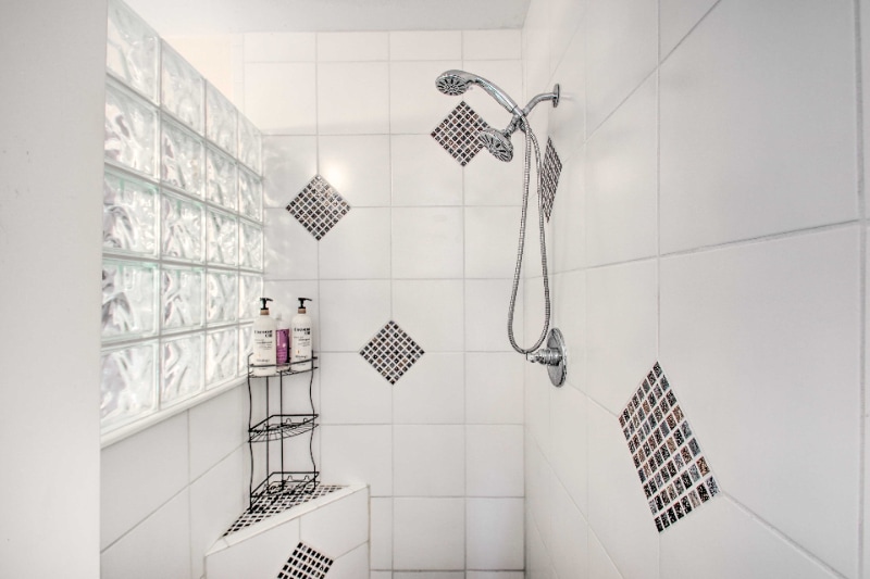 Building Photo - 703 10th St