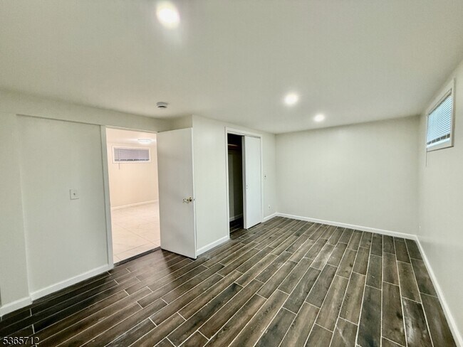 Building Photo - 53 Pine Grove Rd