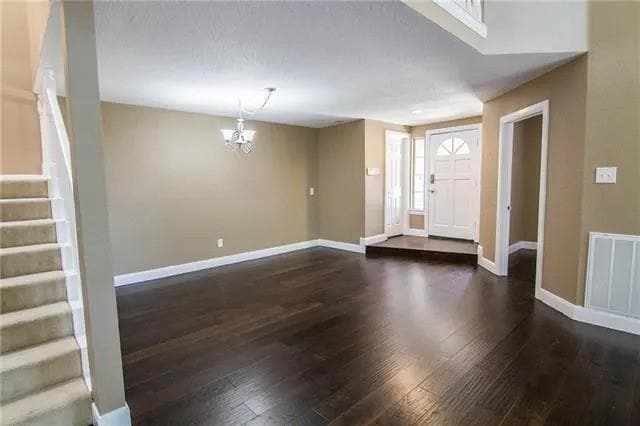 Building Photo - 9401 Blue Jay Way