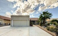 Building Photo - "Charming 3-Bedroom, 2-Bathroom Mesa Del S...