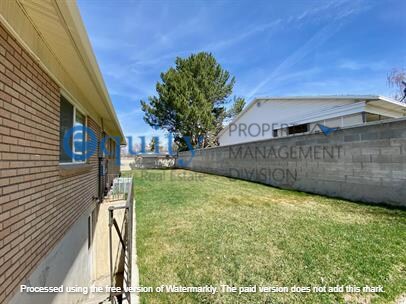 Building Photo - 8545 S 440 E