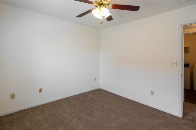 Building Photo - 2412-2414 Calder Ct.