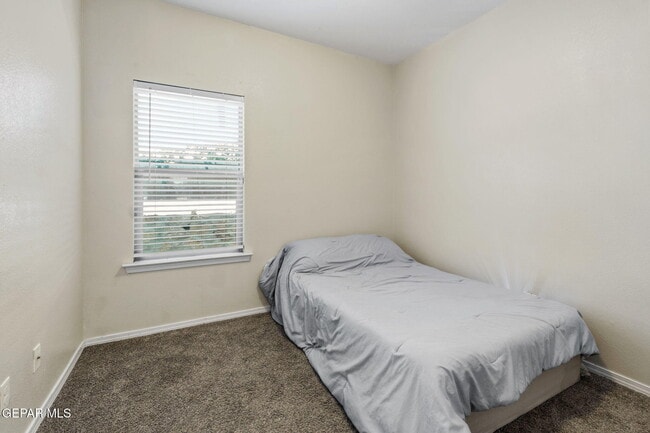 Building Photo - 14841 Tierra Coruna Ave