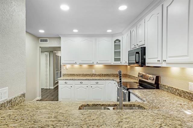 Building Photo - 2903 Country Pl Cir