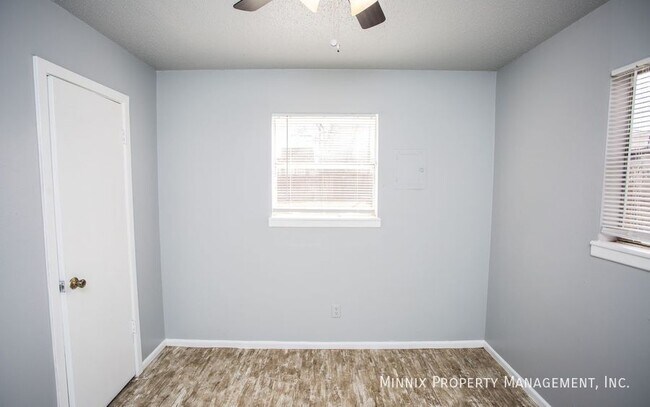 Building Photo - 3104 Ave. N-