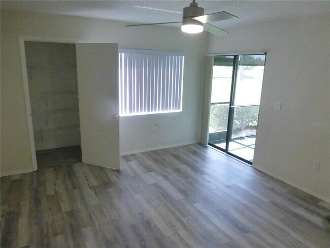 Building Photo - 119 Lakeside Dr