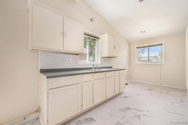 Building Photo - Beautiful Ranch 3 Bed Home in Inkster