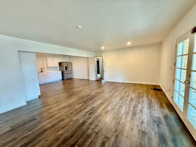 Building Photo - Unique Horse property with 2 units