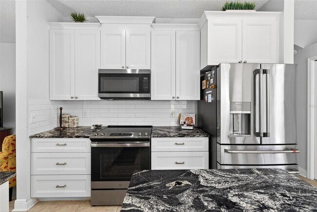 Building Photo - 1400 Holly Glen Run