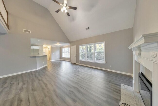 Building Photo - 4804 Thicket Path NW