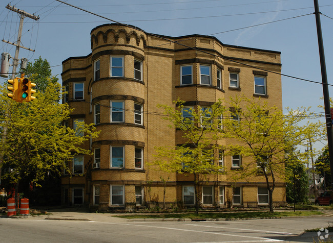 Primary Photo - Franklin Tower