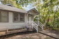 Building Photo - 2112 McMillan Ave