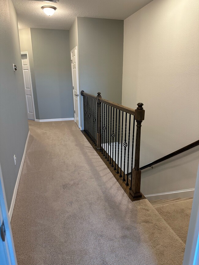 Building Photo - 9119 Carolina Wren Dr