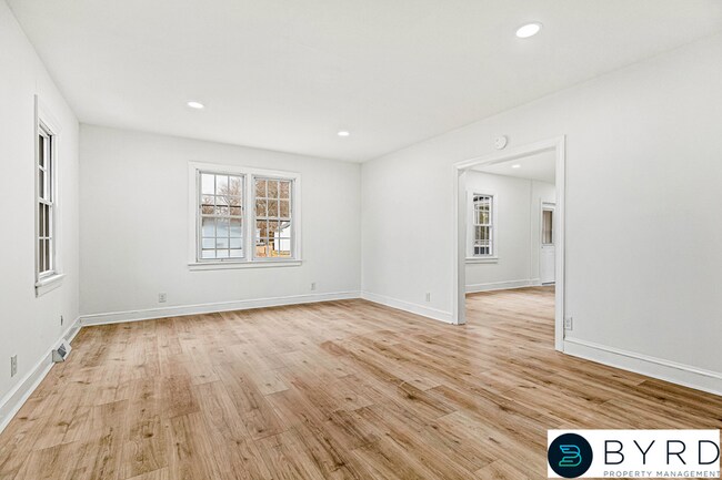 Building Photo - 2958 Winston Churchill Dr