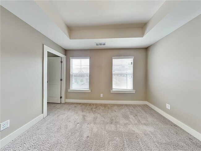 Building Photo - 6423 Shalks Xing Dr