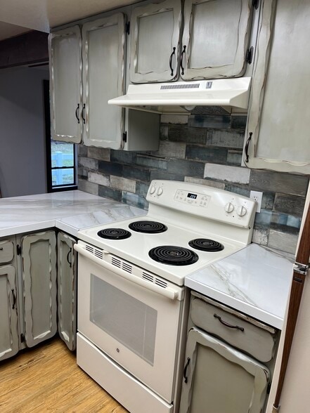 Plenty of counterspace for prep and entertaining - 21020 SE 358th St