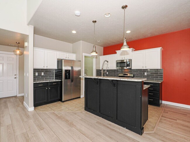 Building Photo - 3794 Lilac Heights Dr