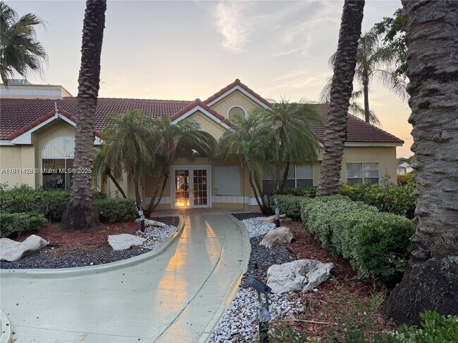 Building Photo - 12510 Vista Isles Dr