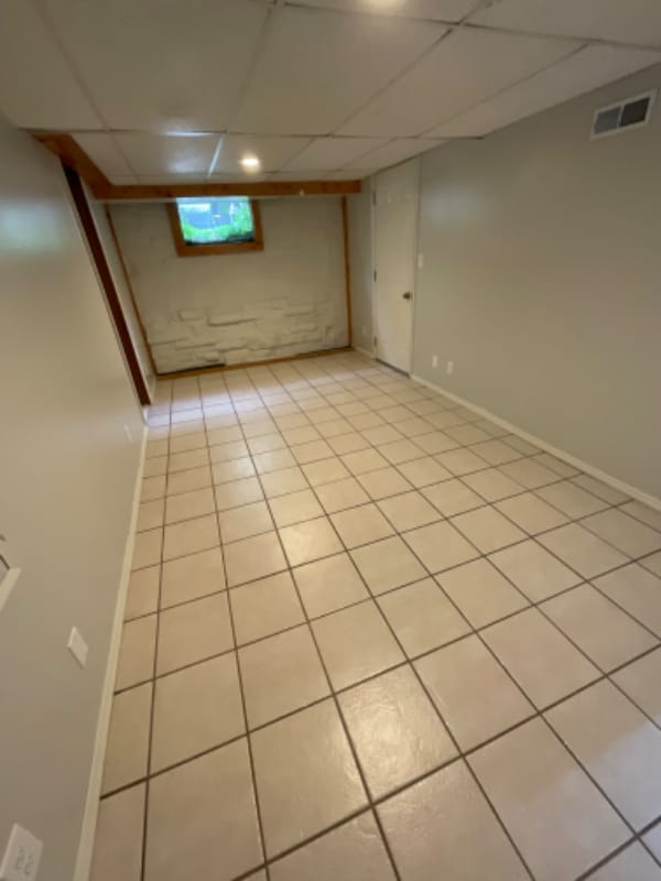 Building Photo - 416 E Hillside Dr
