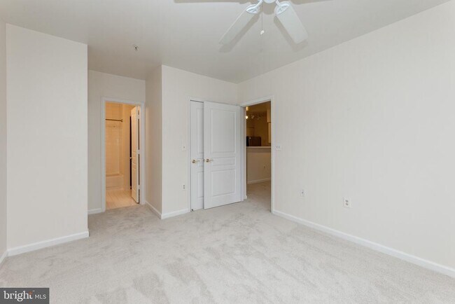 Building Photo - 2204 Westcourt Ln