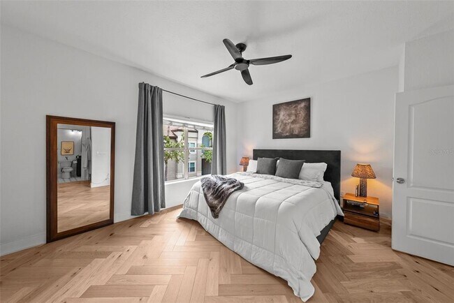 Building Photo - 727 Coral Reef Dr