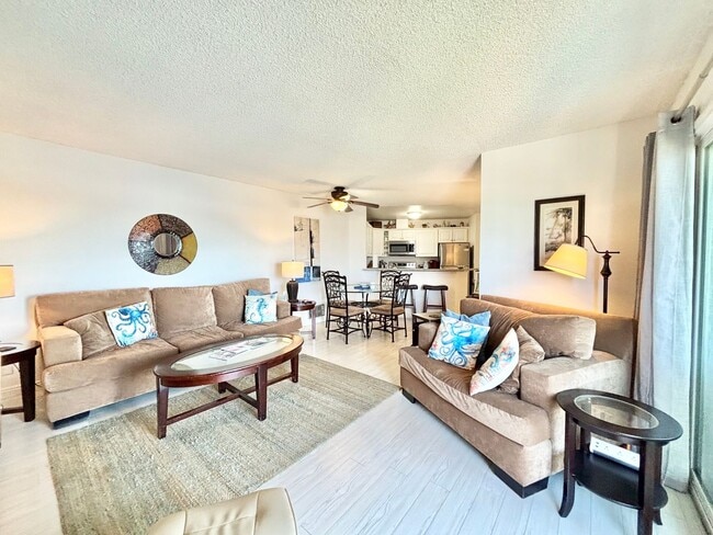 Building Photo - 3101 P312 | Marina Monthly Rental | Monthl...