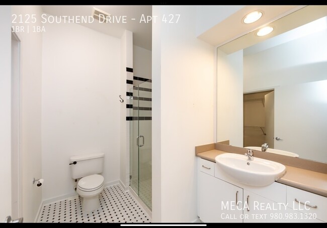 Building Photo - 2125 Southend Dr