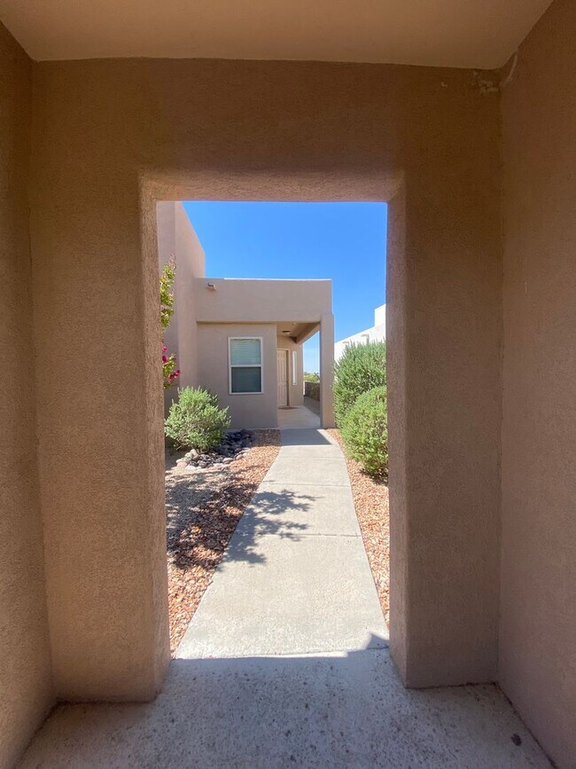 Building Photo - Beautiful Fully Furnished Home for rent in the Boulders on the Green