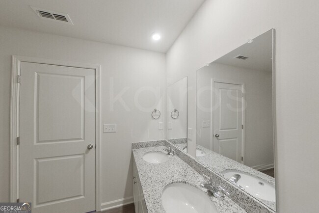 Building Photo - 524 Ivy Brook Way