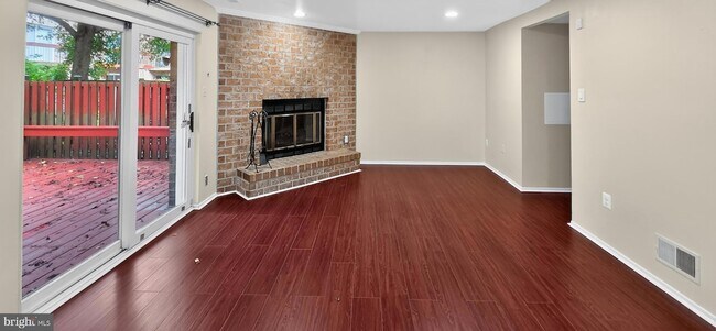 Building Photo - 9814 Rainleaf Ct