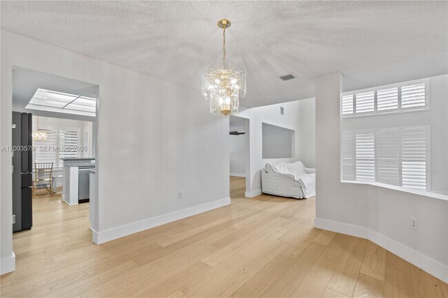 Building Photo - 237 NW 100th Ave