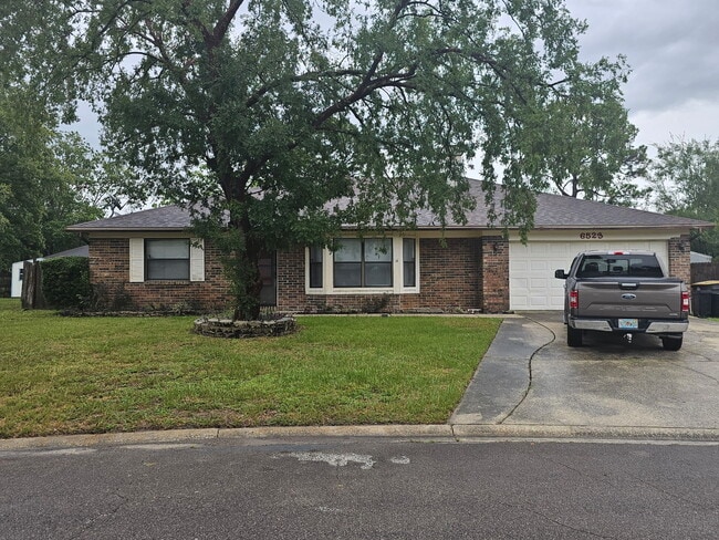 Primary Photo - 6523 Diamond Leaf Ct S