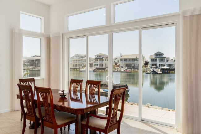 Building Photo - 3305 Delta Coves Dr