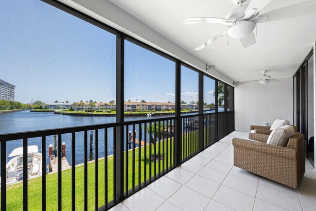 Building Photo - 1100 SE 5th Ct