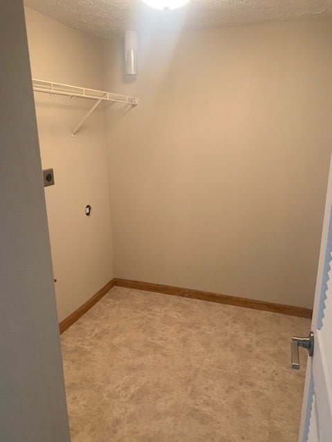 Building Photo - 751 Village Dr