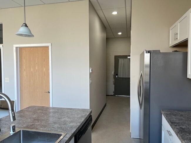 Building Photo - Szkola Flats