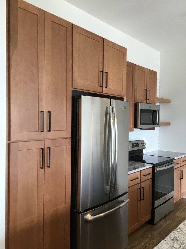 Building Photo - MV FLATS AT RIVERLIGHTS