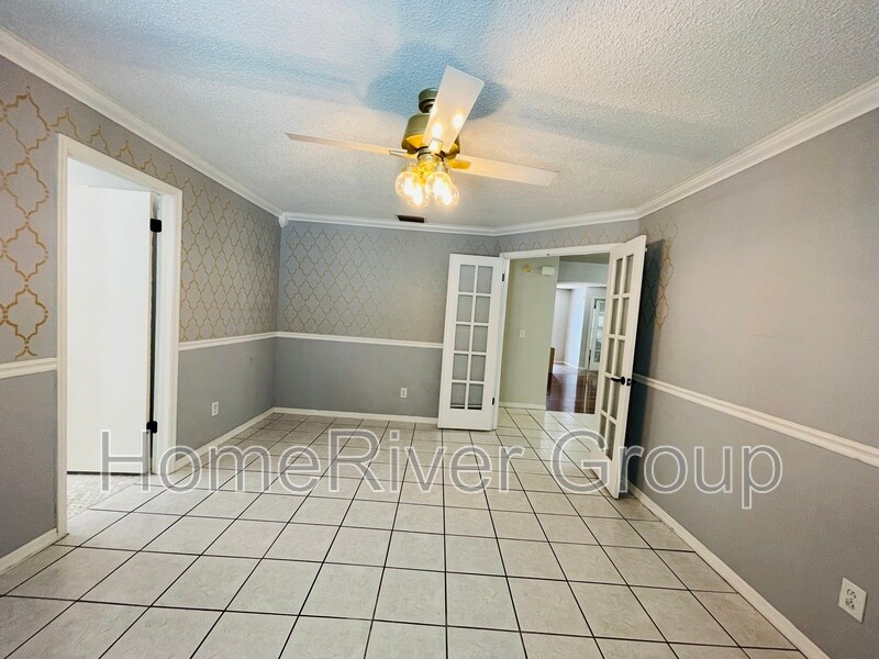 Building Photo - 10110 Cedar Dune Dr