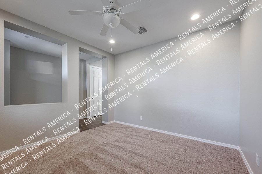 Building Photo - 3725 E Turley St