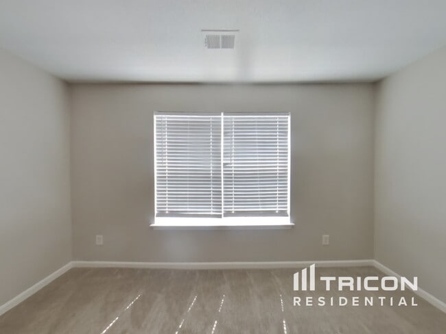 Building Photo - 7390 Battlecreek Ln