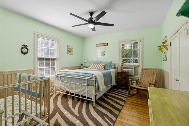 Building Photo - Rose Park Home - Furnished