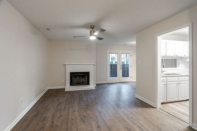 Building Photo - Perfect for roommates! Near Rex Hospital and Lenovo Center