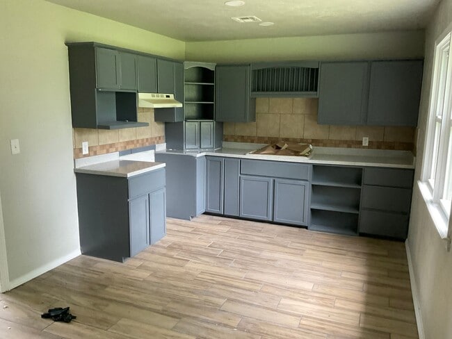 Building Photo - 3 Bed home