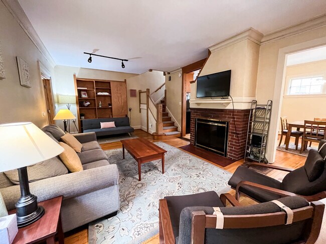 Building Photo - 110 Linden Ave