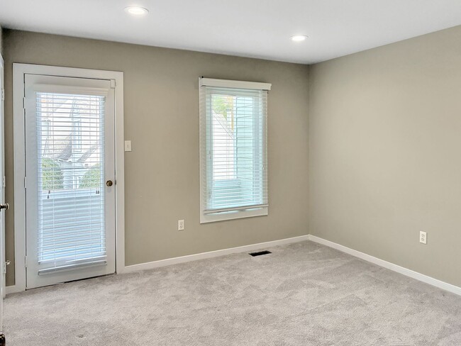 Building Photo - Recently Remodeled 3 bed 3 bath in Tuckahoe!